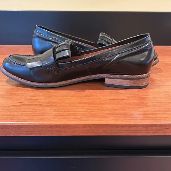 Loafers with Kilties - Black - Picture 3 of 10